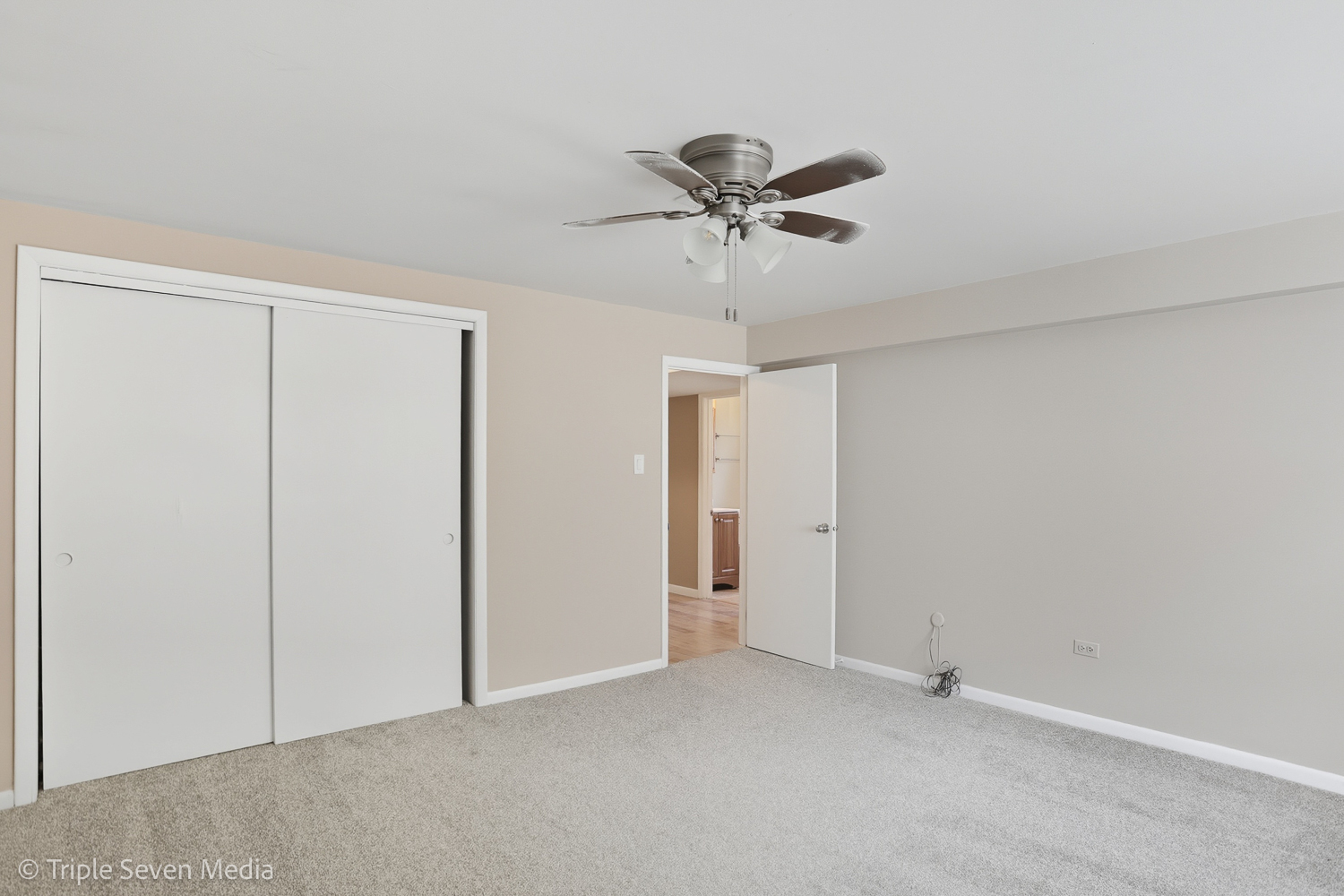 11307 German Church Road, Willow Springs, IL 60480