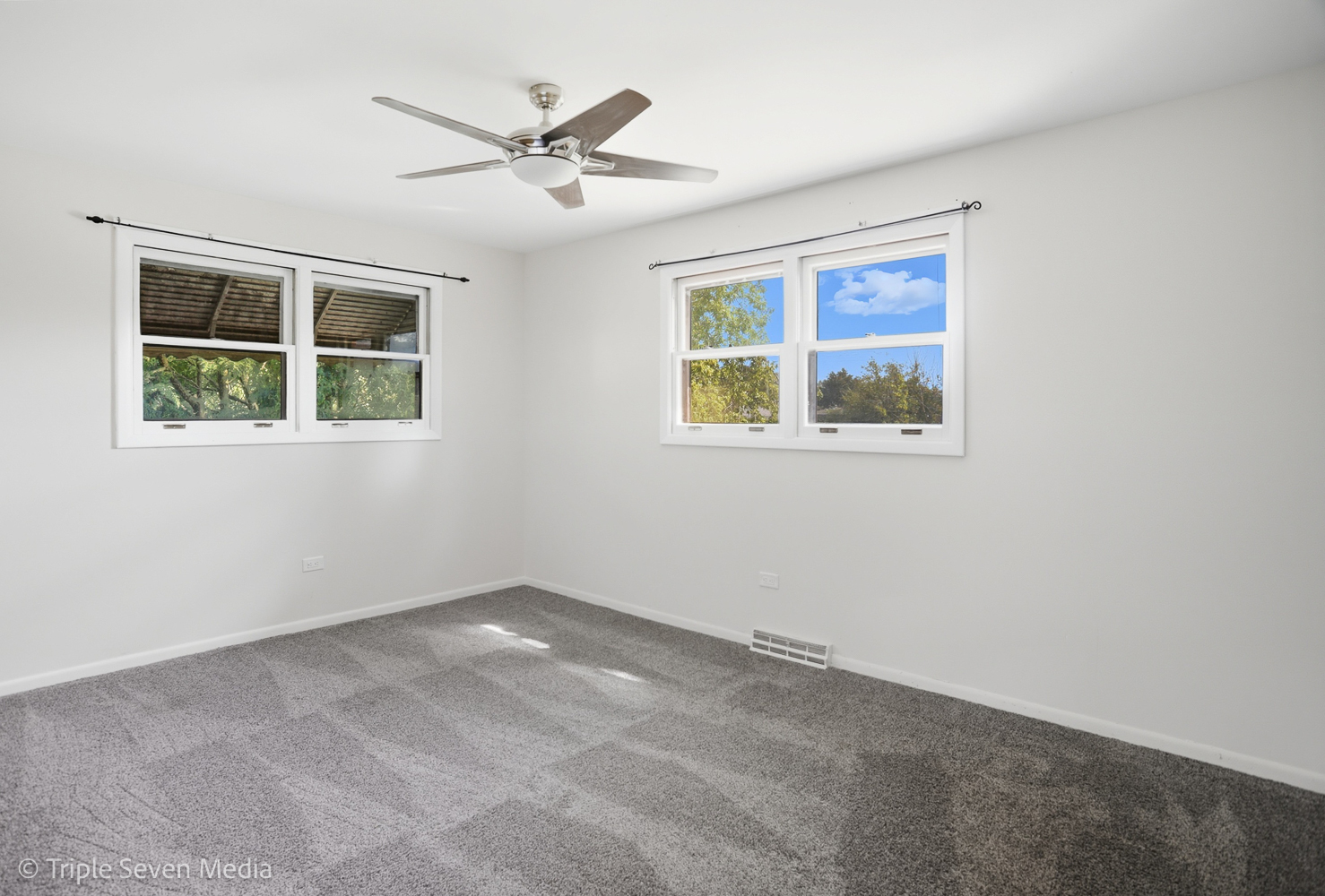 11307 German Church Road, Willow Springs, IL 60480