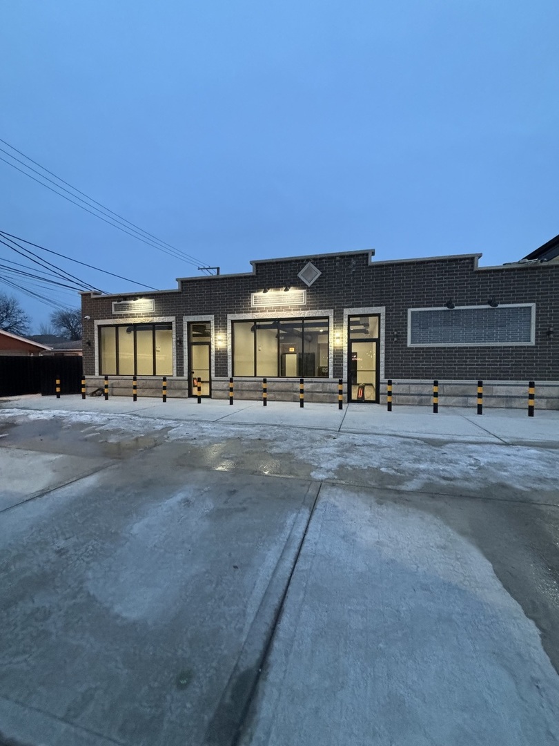 5033 S Cicero Avenue #1, Chicago, IL 60632