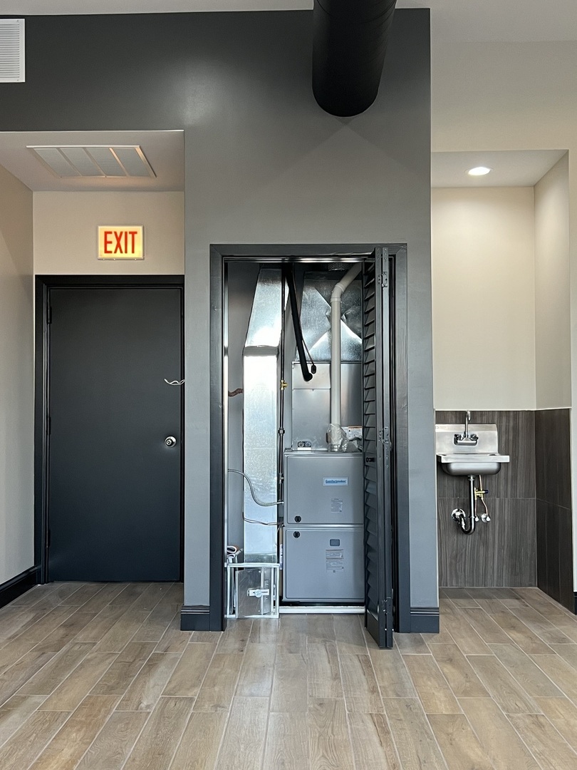 5033 S Cicero Avenue #1, Chicago, IL 60632