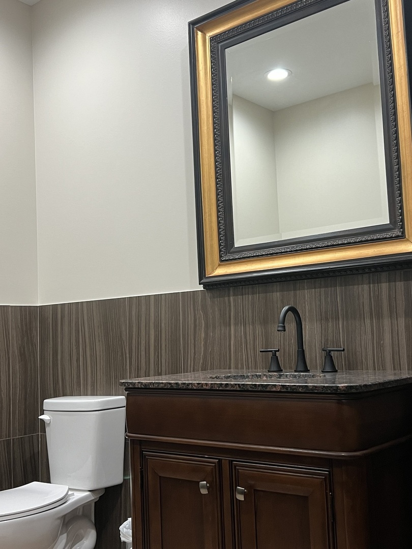 5033 S Cicero Avenue #1, Chicago, IL 60632