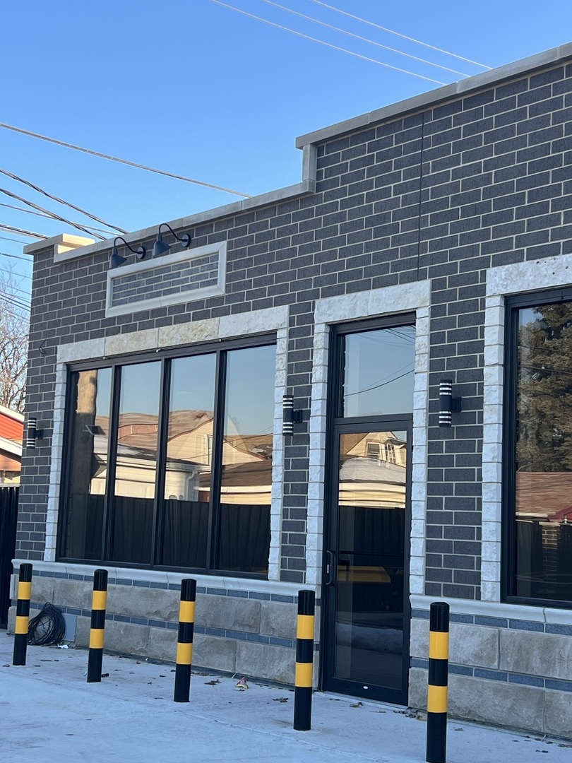 5033 S Cicero Avenue #1, Chicago, IL 60632