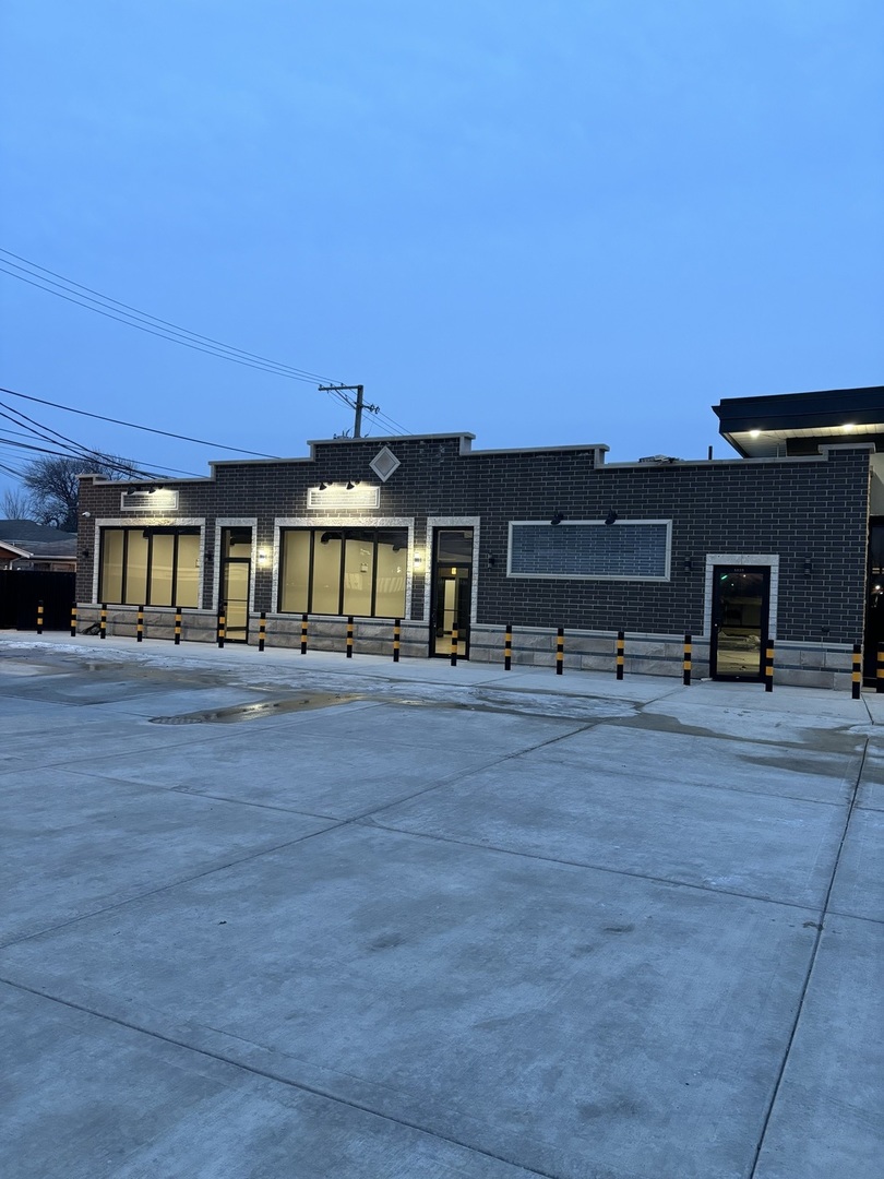 5033 S Cicero Avenue #1, Chicago, IL 60632