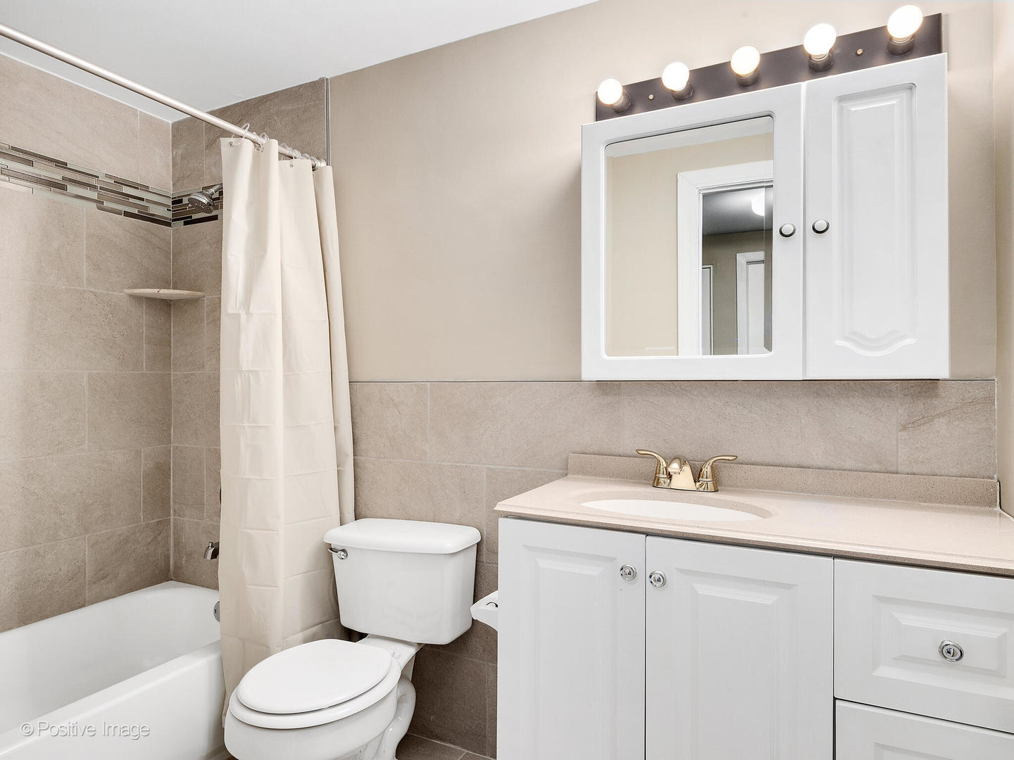 1955 Liberty Place #5643, Hoffman Estates, IL 60169