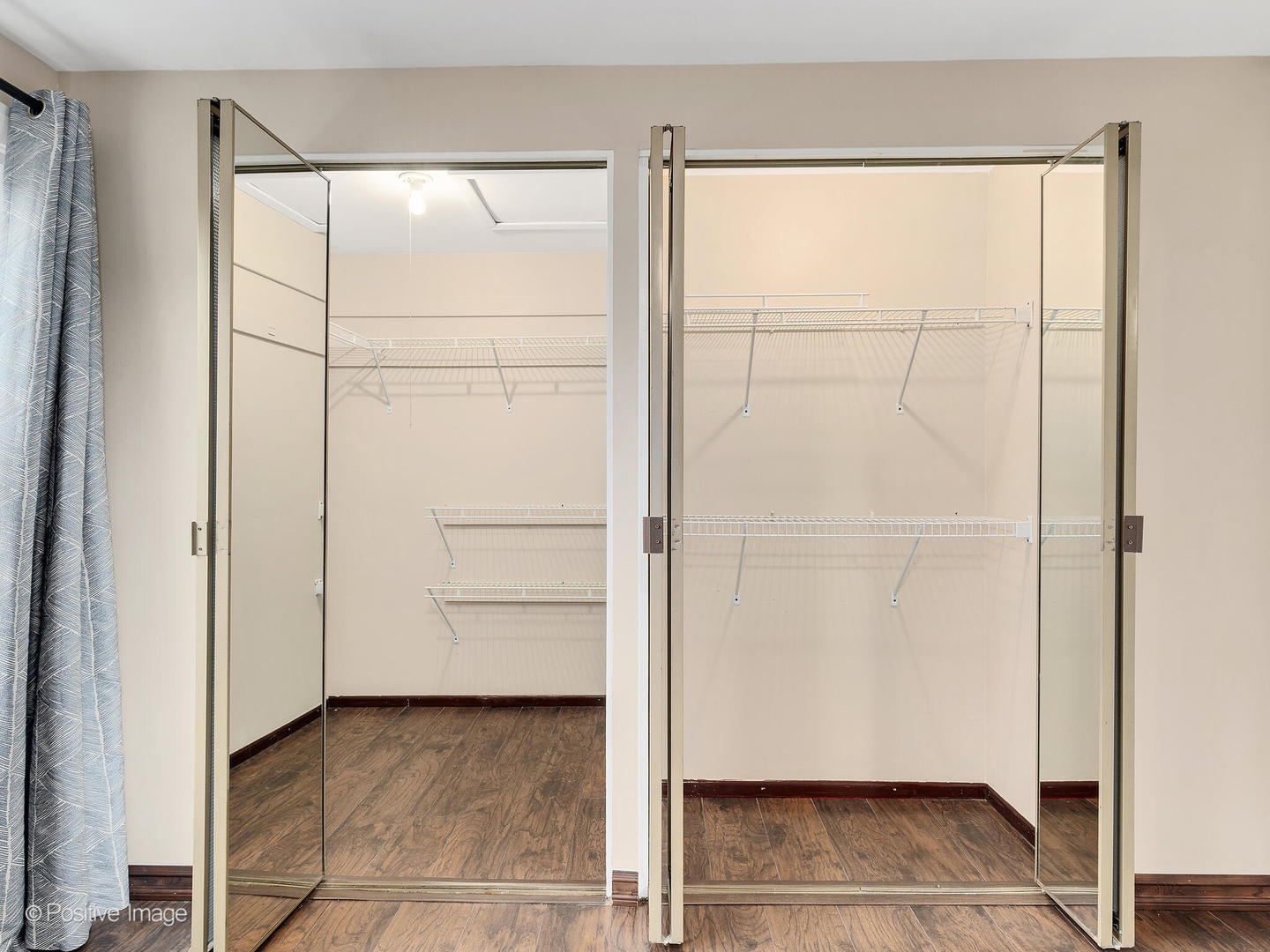 1955 Liberty Place #5643, Hoffman Estates, IL 60169