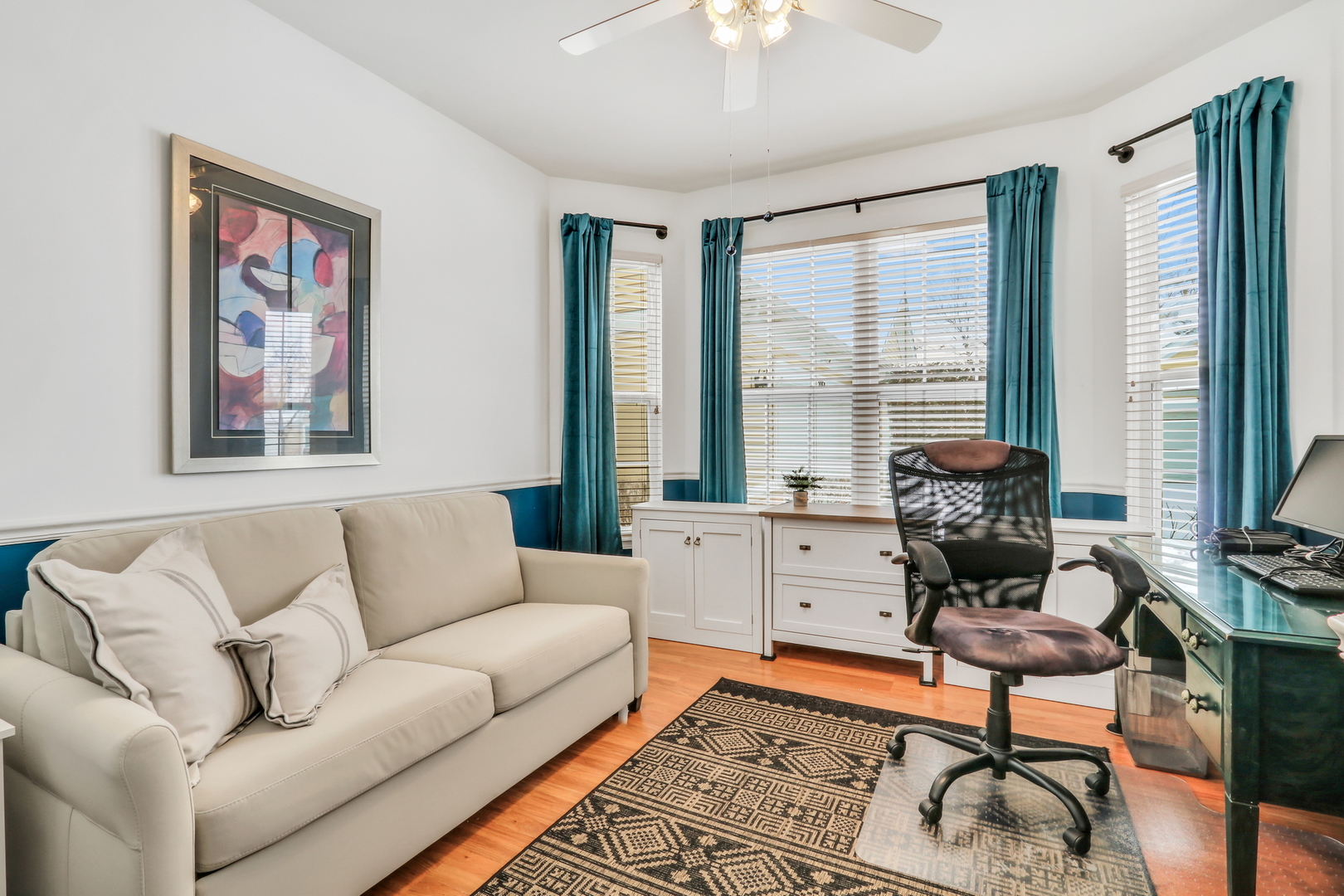 2054 Carillon Drive, Grayslake, IL 60030