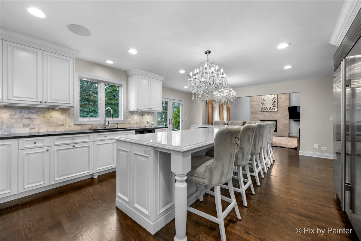 162 Greenfield Drive, Bloomingdale, IL 60108