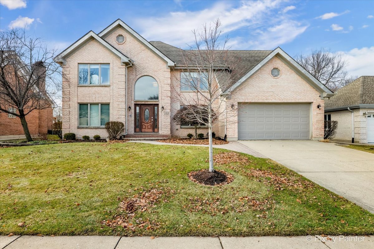 162 Greenfield Drive, Bloomingdale, IL 60108