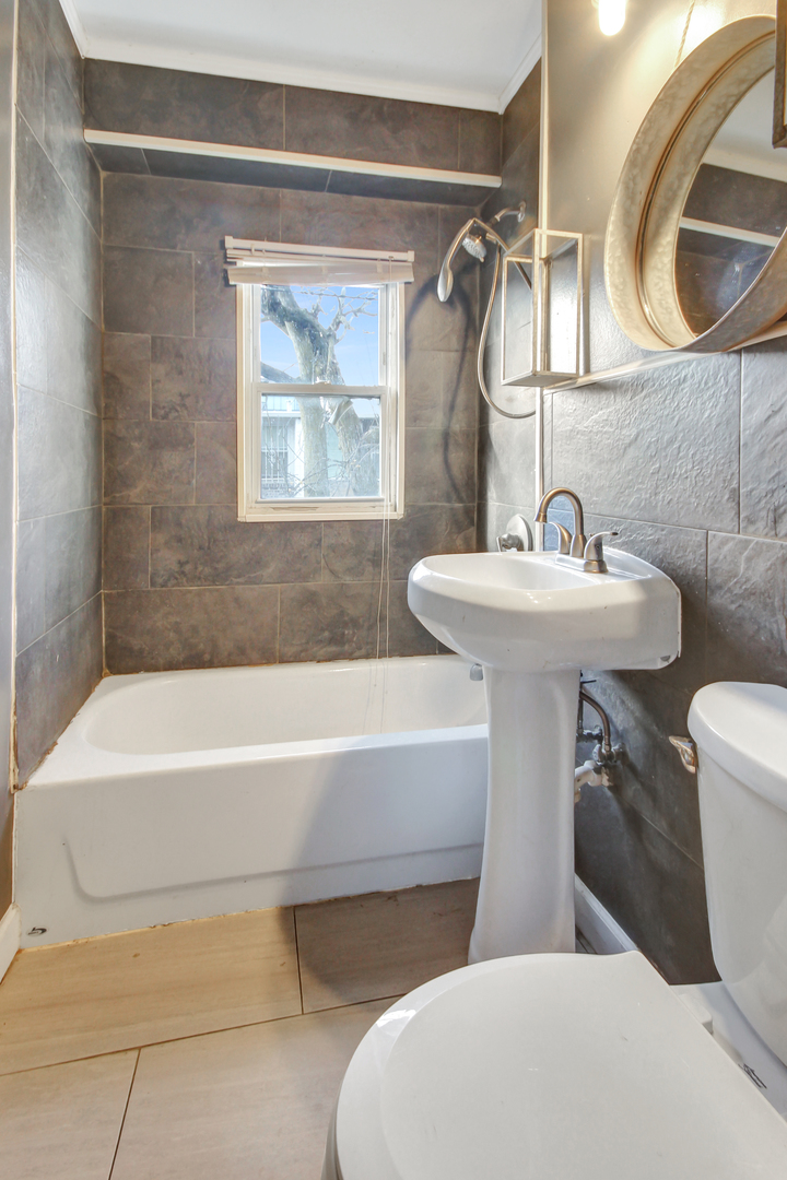 829 E 48th Street #D, Chicago, IL 60615