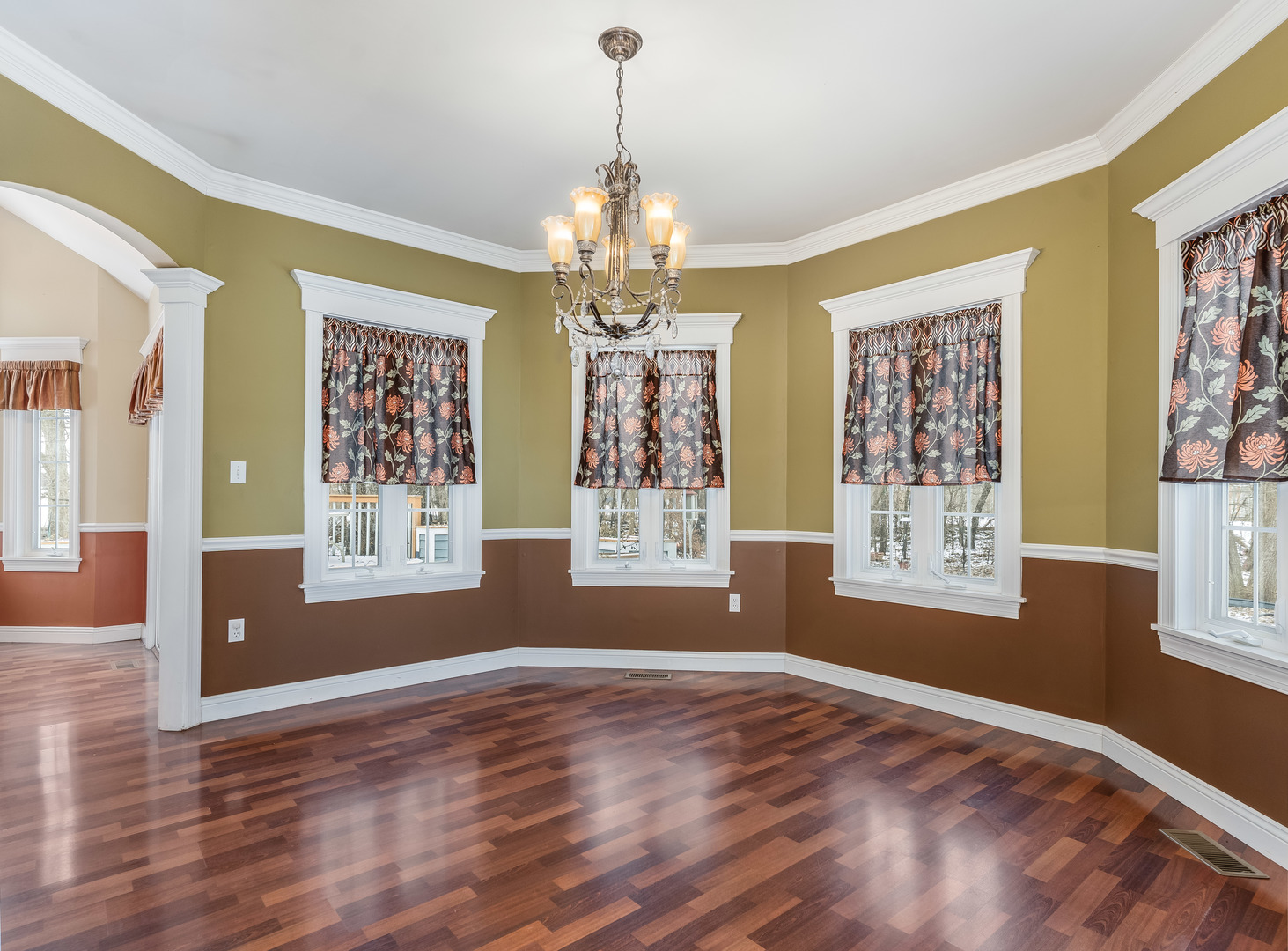 688 Fox Hollow, DeKalb, IL 60115