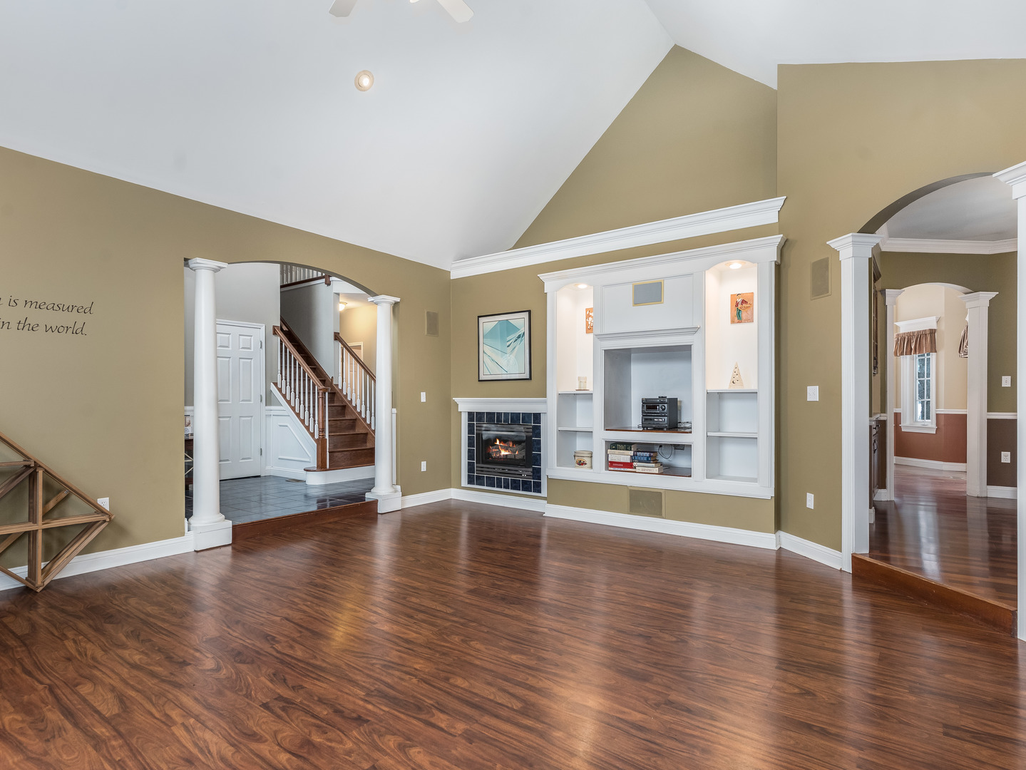 688 Fox Hollow, DeKalb, IL 60115