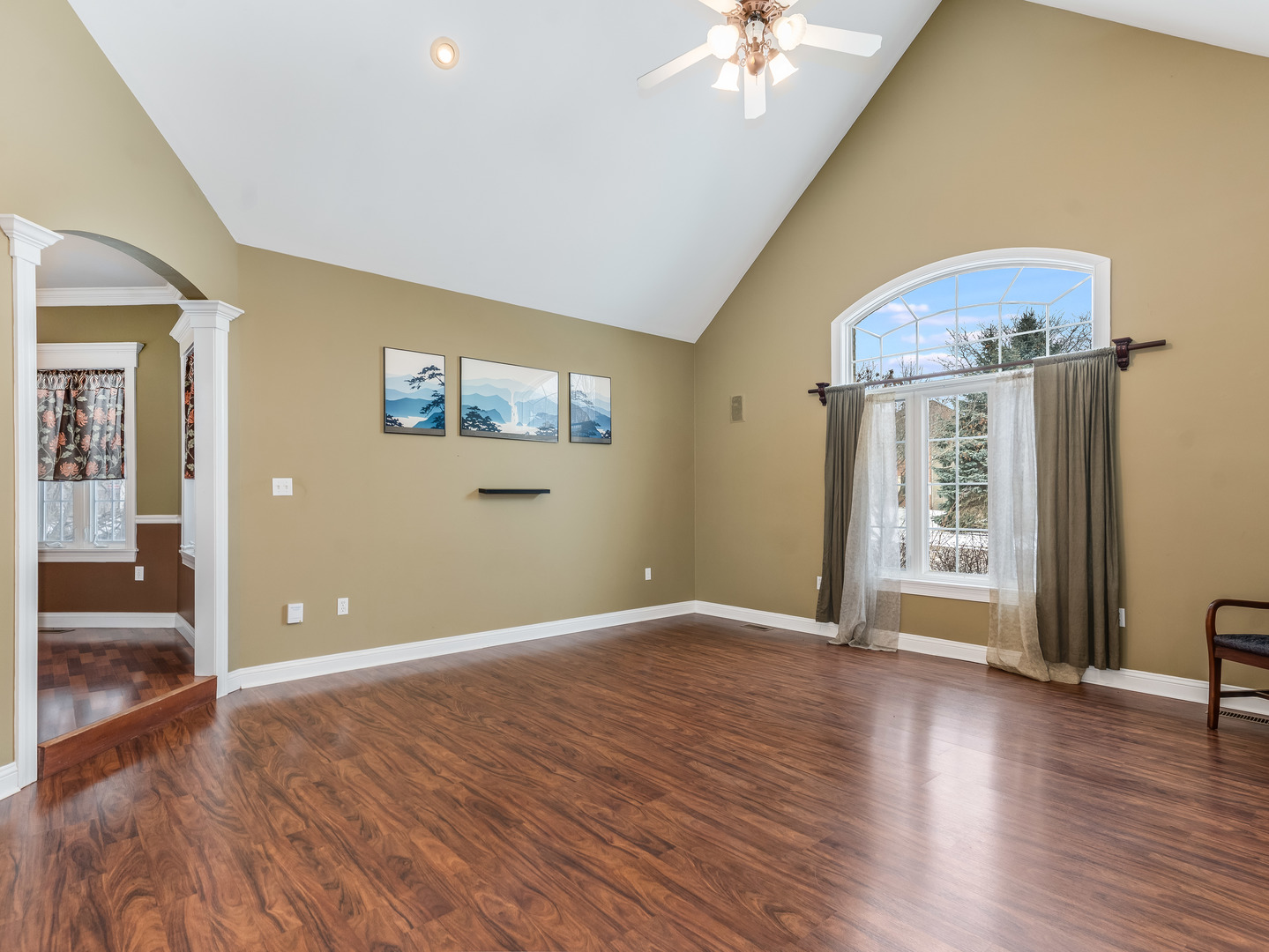 688 Fox Hollow, DeKalb, IL 60115