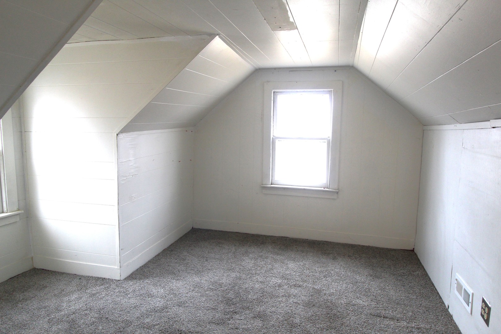 25408 W Il Route 173 Highway, Antioch, IL 60002