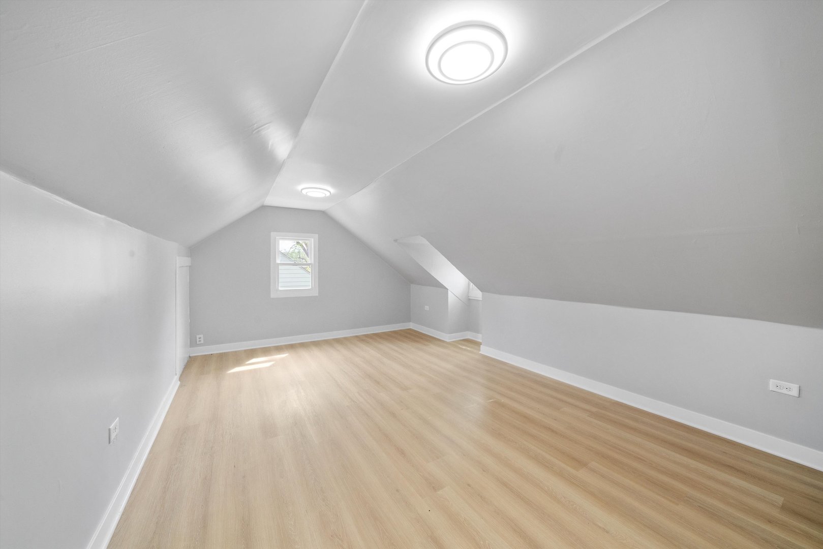 500 Engle Street, Dolton, IL 60419