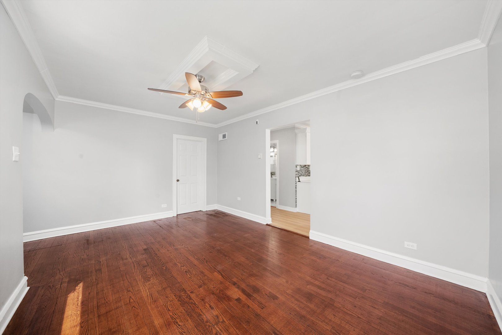 500 Engle Street, Dolton, IL 60419