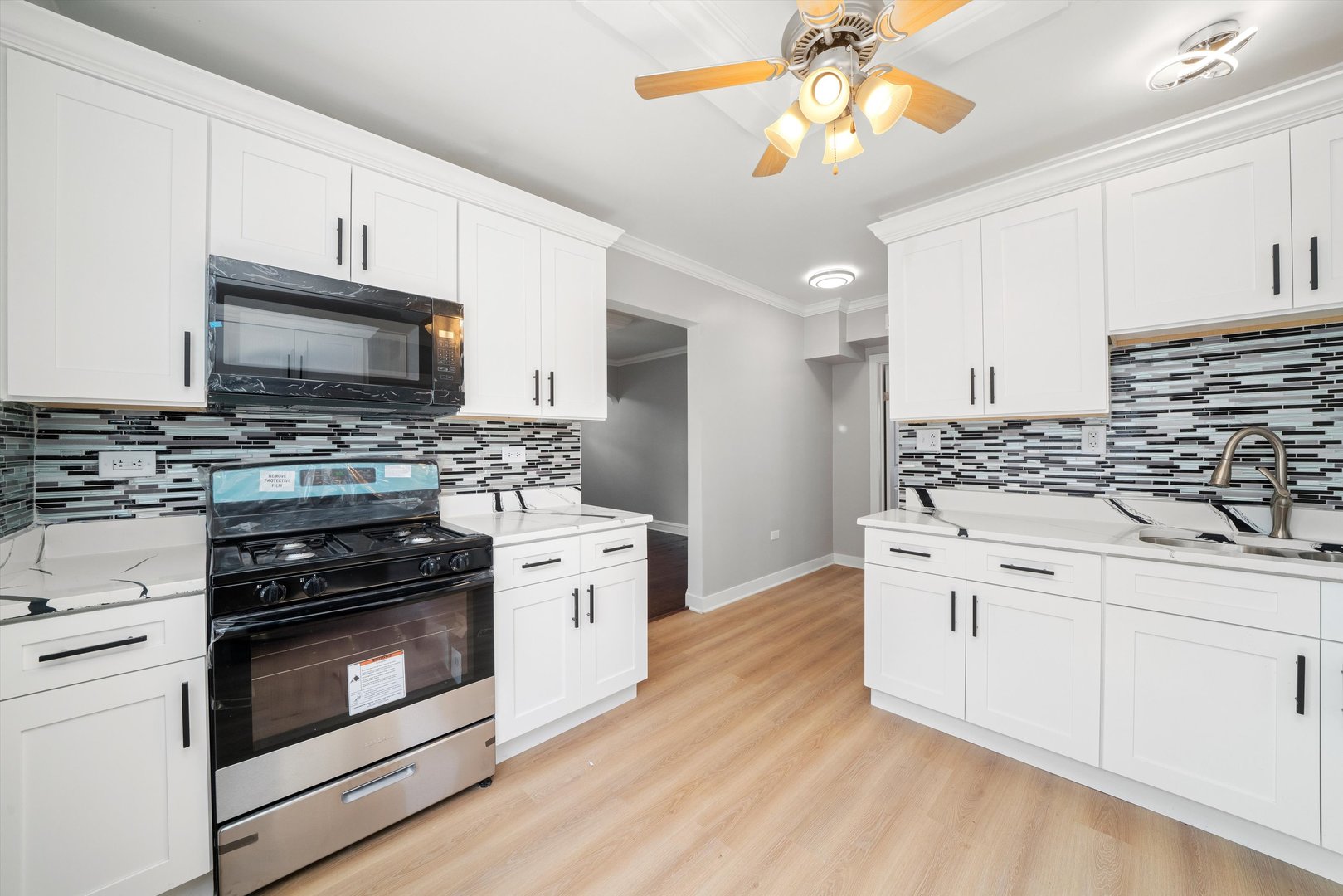 500 Engle Street, Dolton, IL 60419