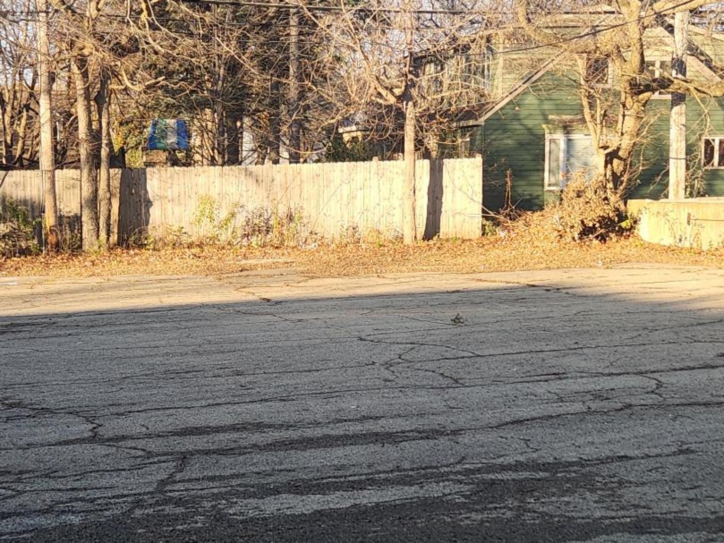 345 Augusta Avenue, DeKalb, IL 60115