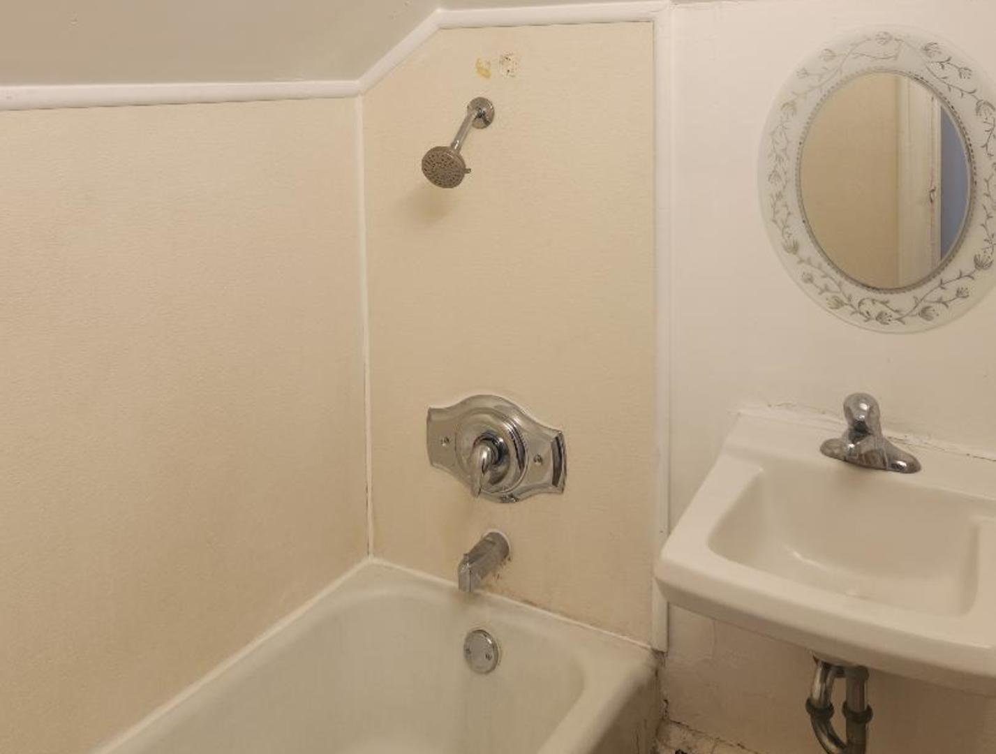 345 Augusta Avenue, DeKalb, IL 60115