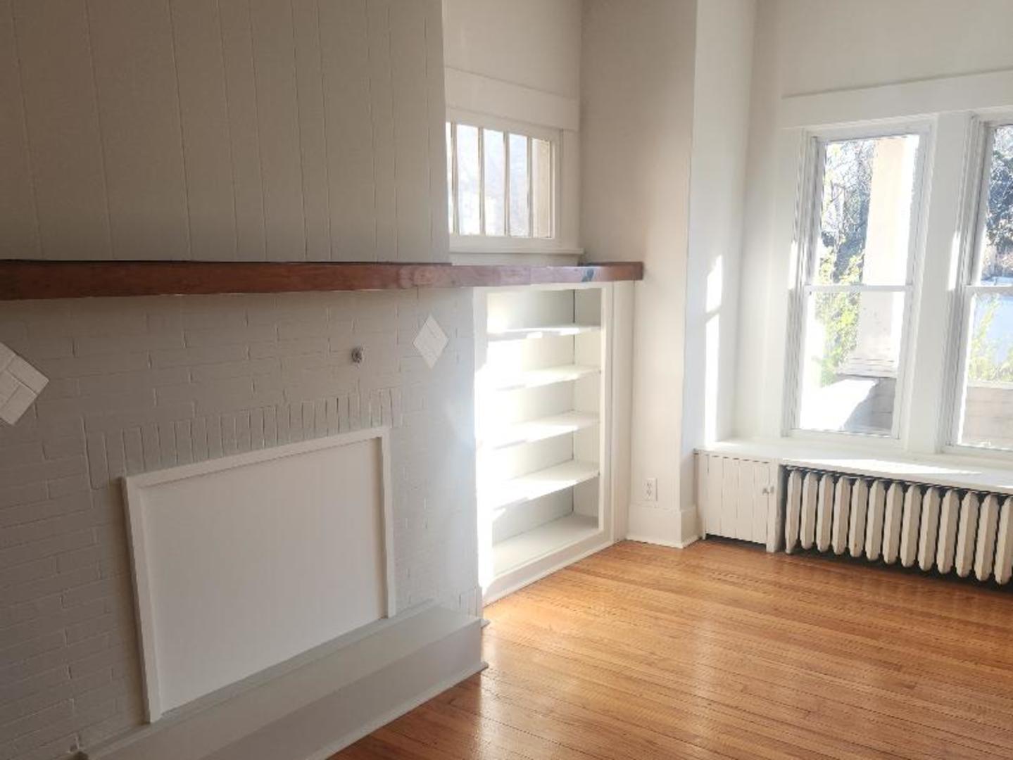 345 Augusta Avenue, DeKalb, IL 60115