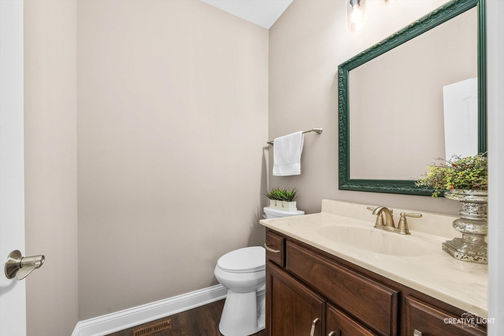 509 Marty Lane, Oswego, IL 60543