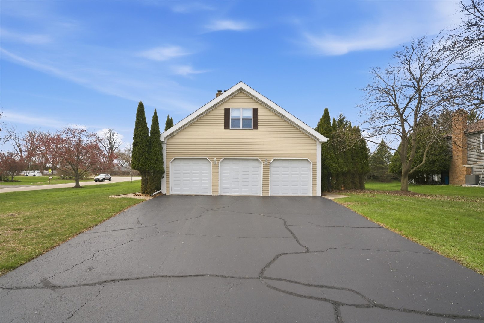 Crystal Lake, IL 60012