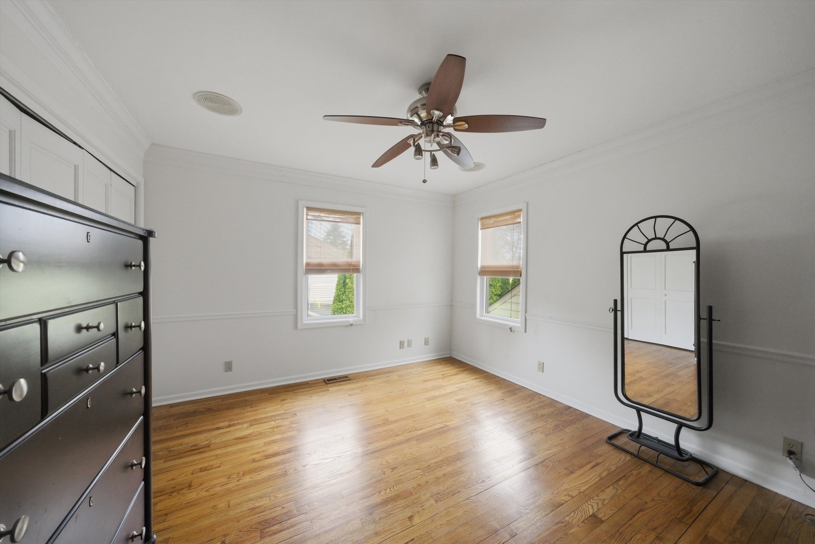 Crystal Lake, IL 60012