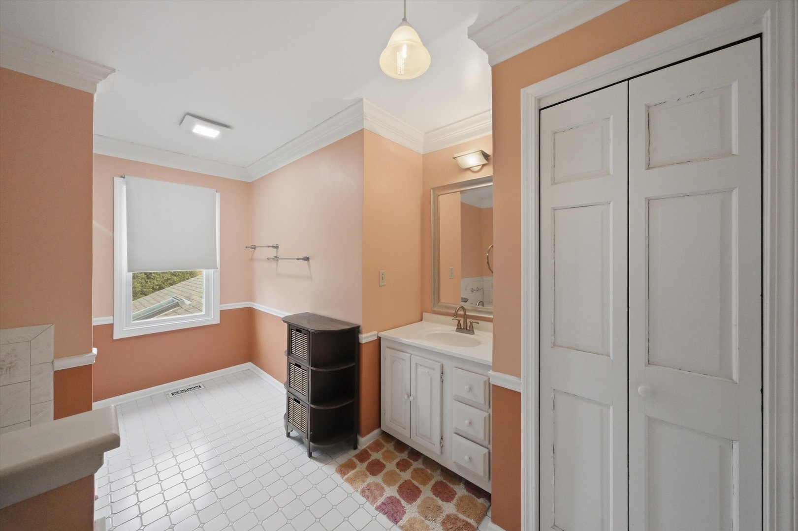 Crystal Lake, IL 60012