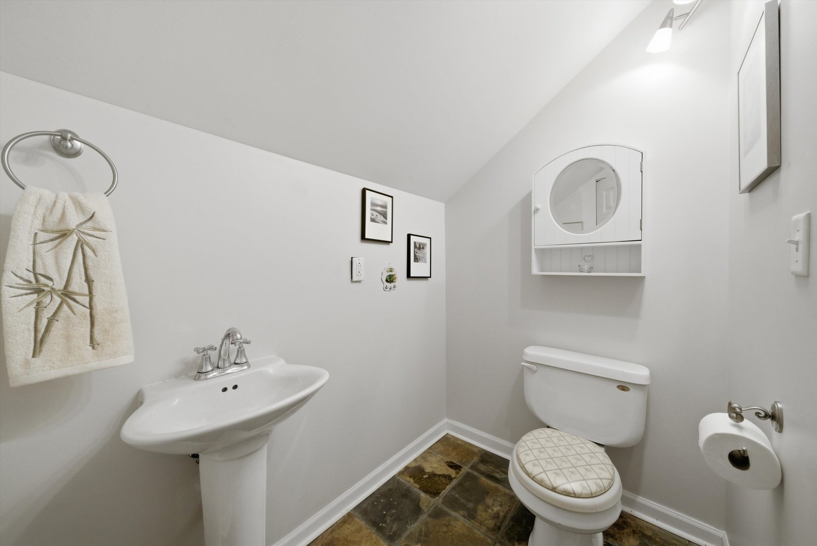 Crystal Lake, IL 60012