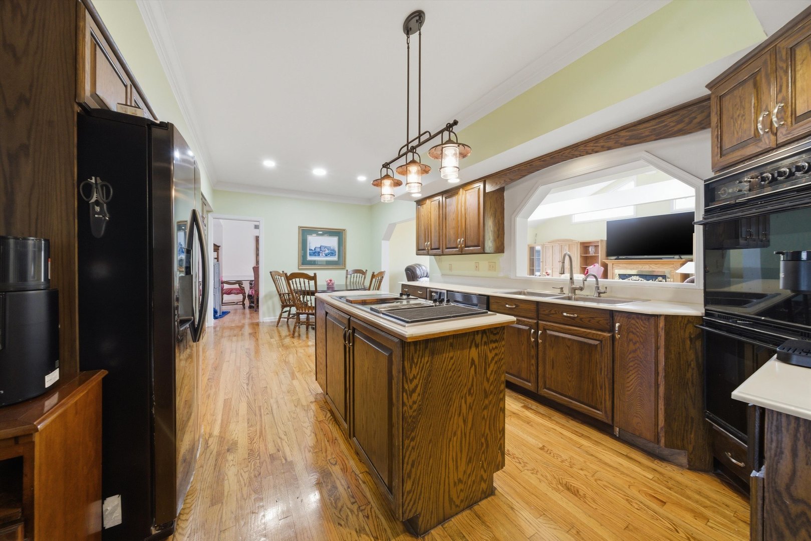 Crystal Lake, IL 60012