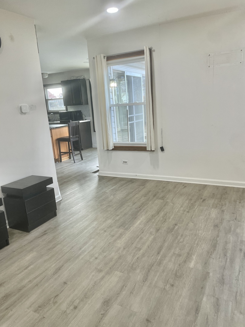 1122 Bradbury Circle, Carol Stream, IL 60188