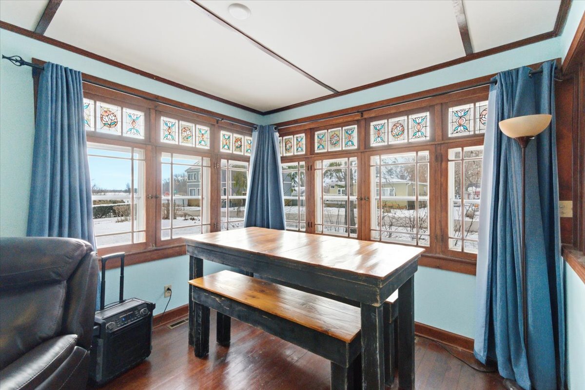 42169 N 6th Avenue, Antioch, IL 60002