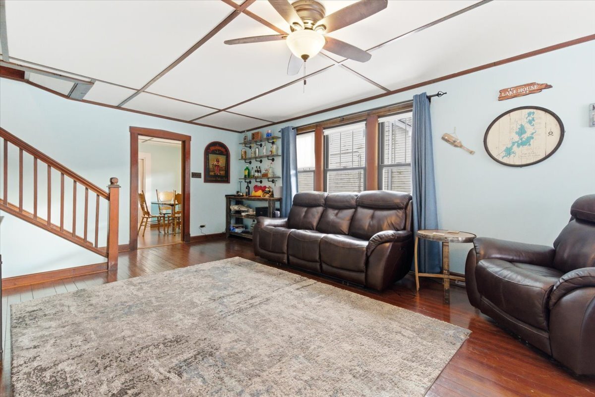 42169 N 6th Avenue, Antioch, IL 60002