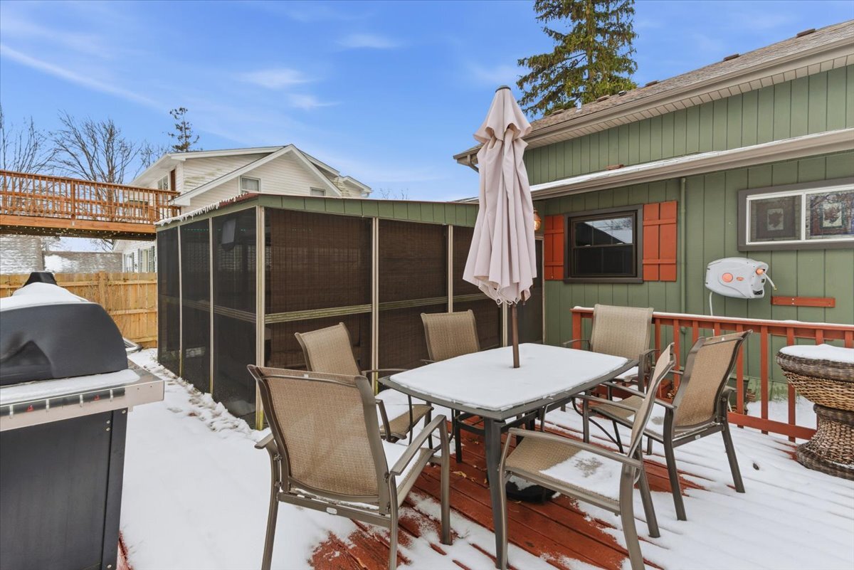 42169 N 6th Avenue, Antioch, IL 60002