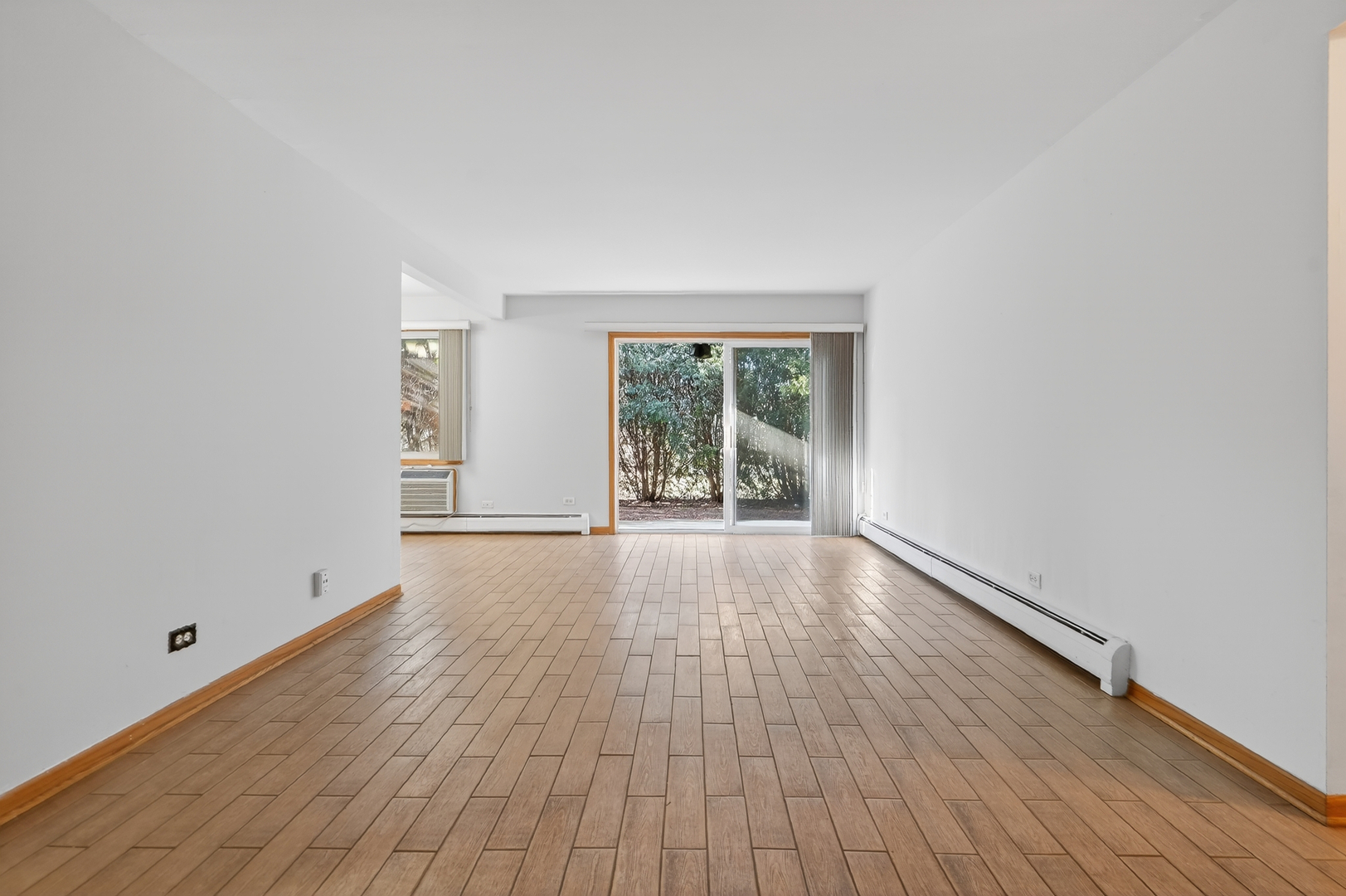 918 E OLD WILLOW Road #103, Prospect Heights, IL 60070