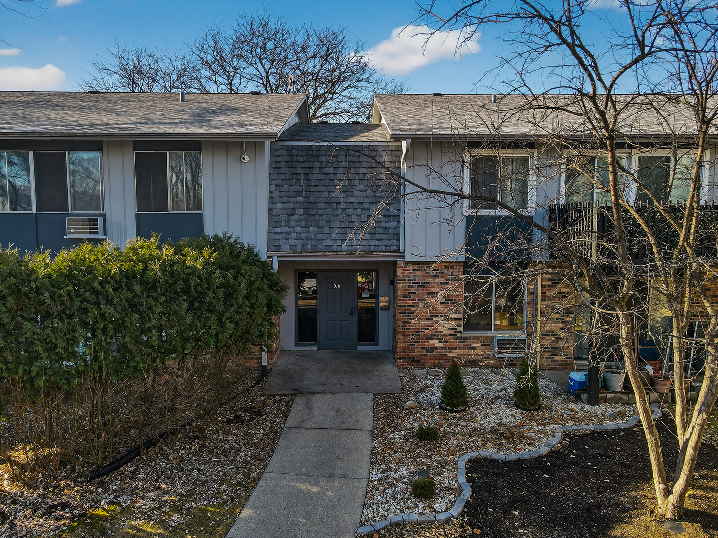 918 E OLD WILLOW Road #103, Prospect Heights, IL 60070
