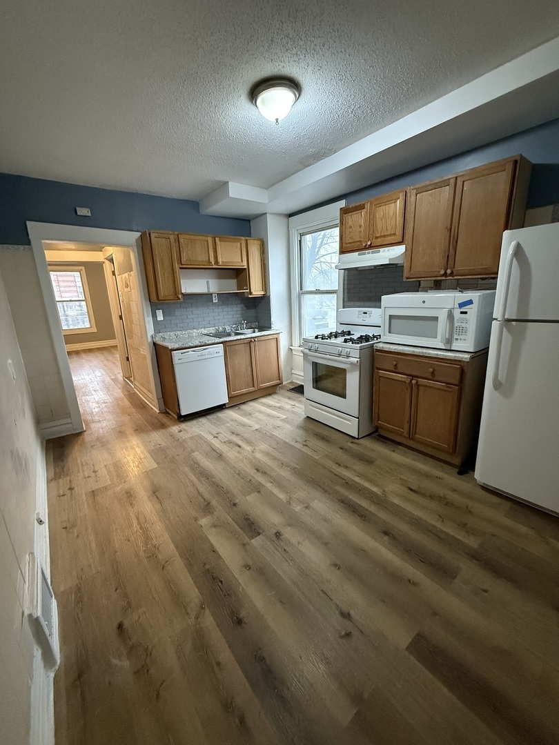 3616 N Kedzie Avenue #1, Chicago, IL 60618