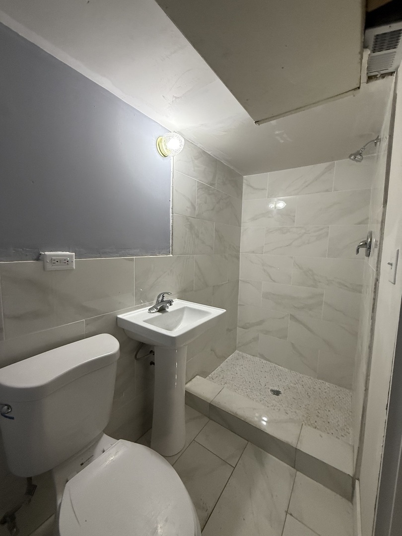 3616 N Kedzie Avenue #1, Chicago, IL 60618