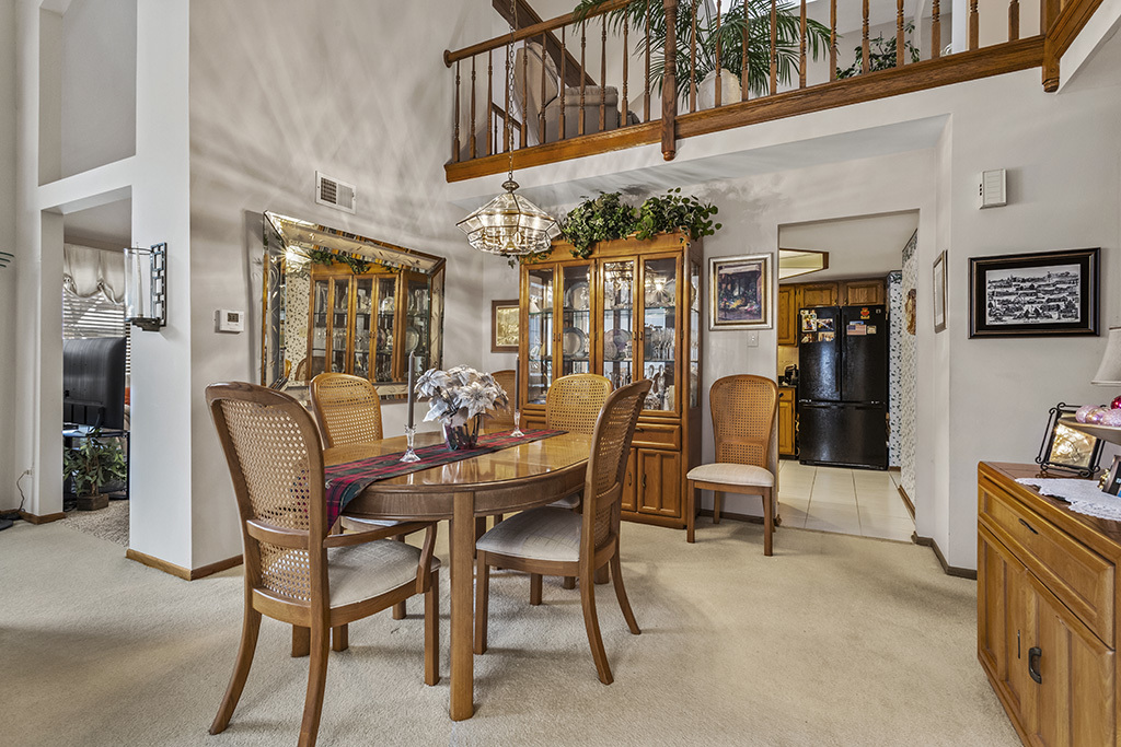 22 W Maple Lane #22, Palos Heights, IL 60463