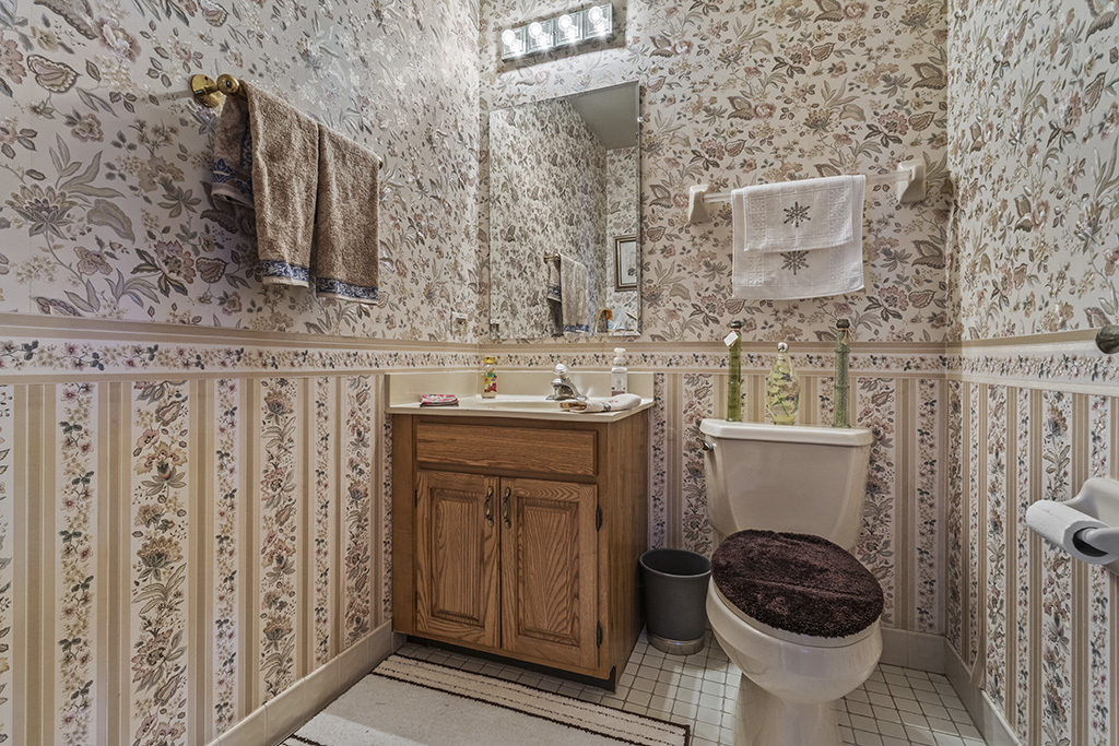 22 W Maple Lane #22, Palos Heights, IL 60463