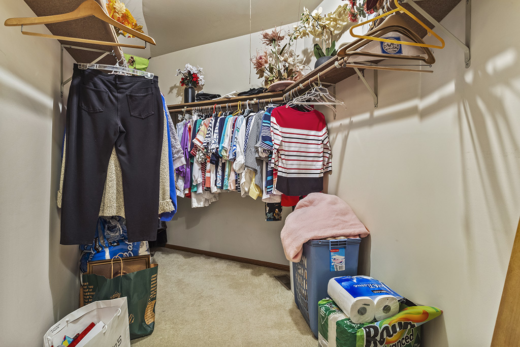 22 W Maple Lane #22, Palos Heights, IL 60463