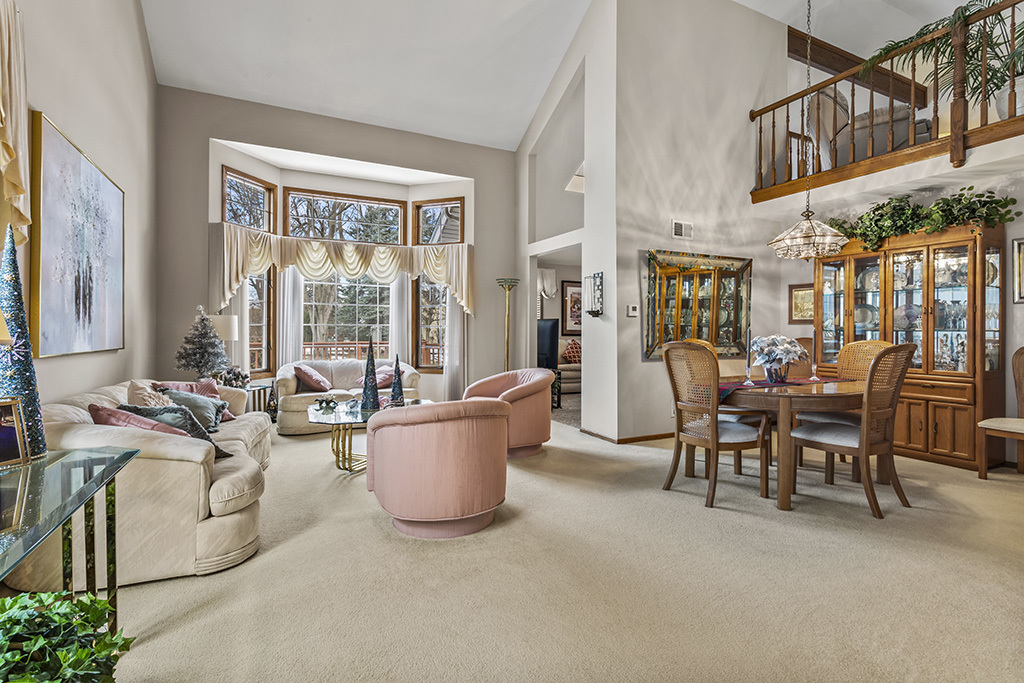 22 W Maple Lane #22, Palos Heights, IL 60463