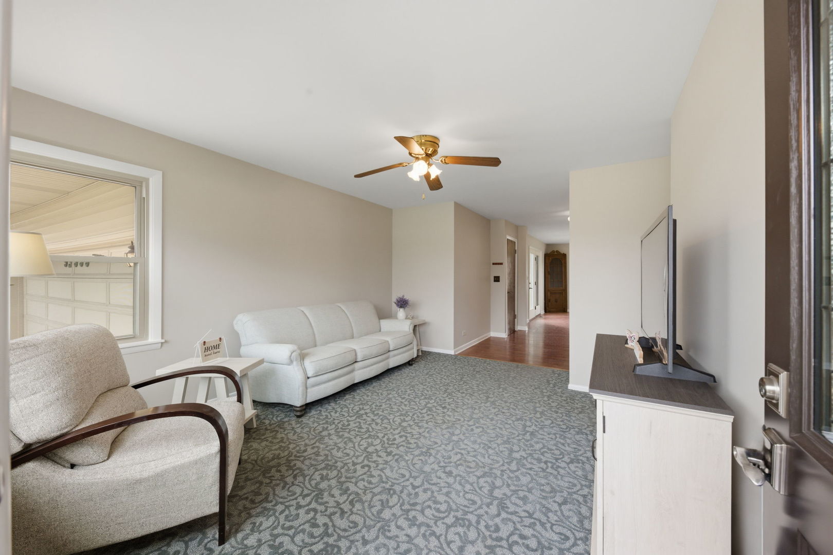 5S333 Stewart Drive, Naperville, IL 60563