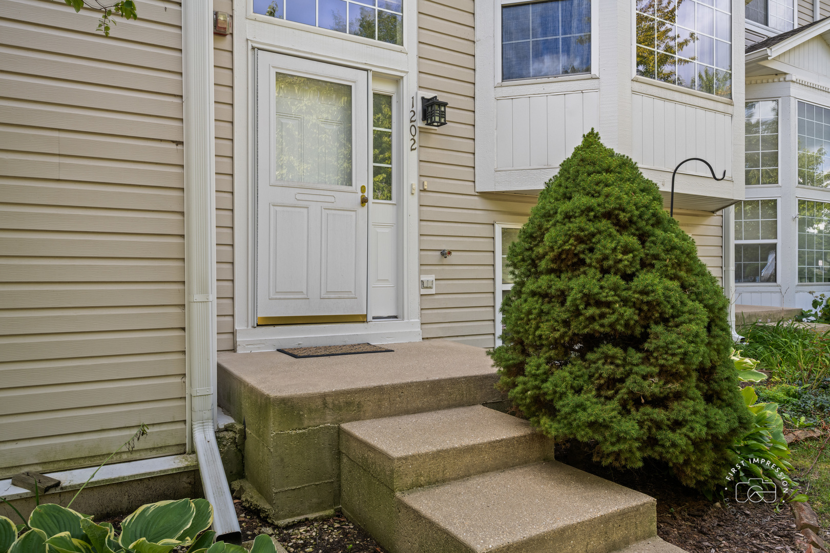 1202 Fox Hill Lane, North Aurora, IL 60542