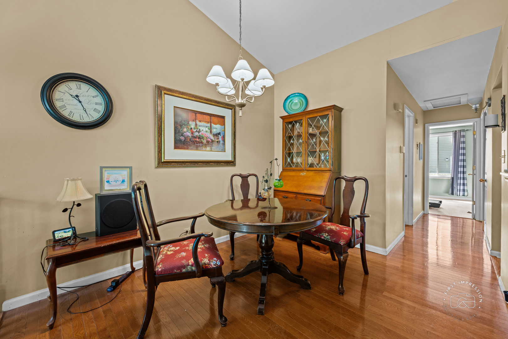 1202 Fox Hill Lane, North Aurora, IL 60542