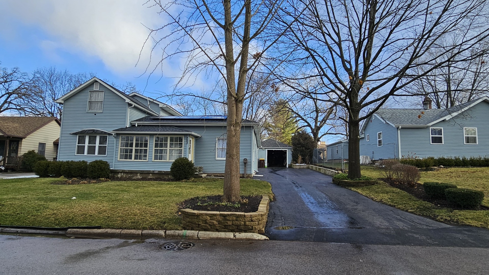 703 Lincoln Street, Harvard, IL 60033