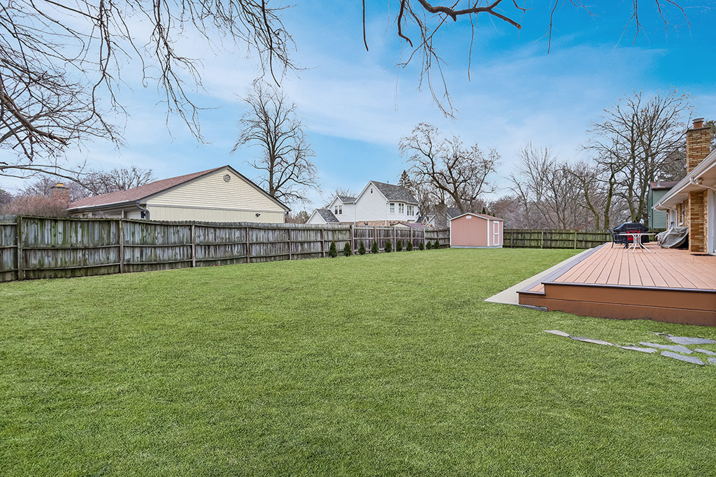 12401 S 68th Court, Palos Heights, IL 60463