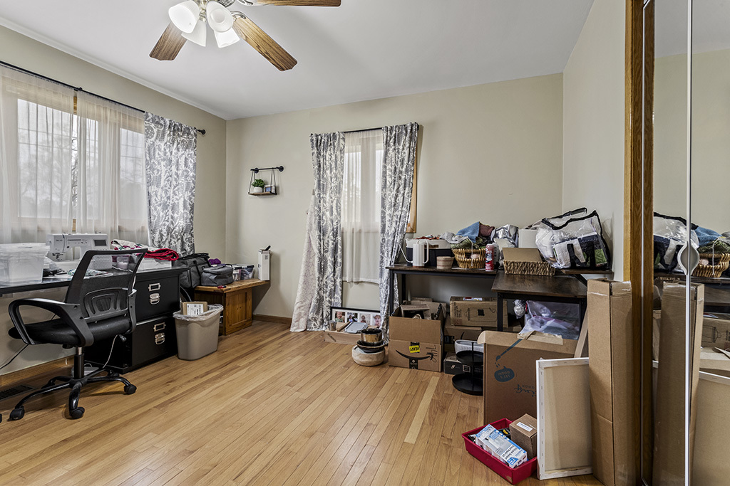 12401 S 68th Court, Palos Heights, IL 60463