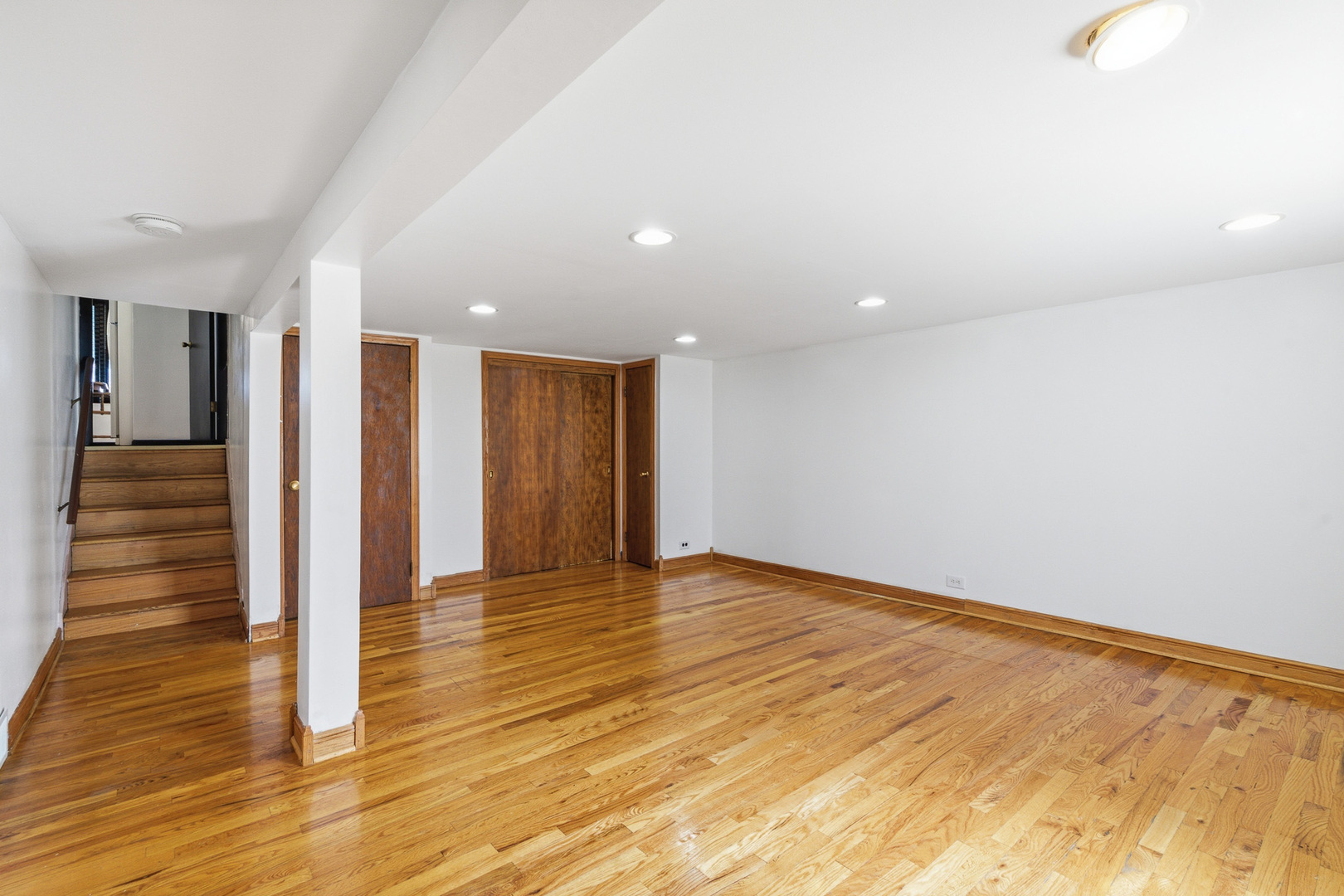 14114 S Saginaw Avenue, Burnham, IL 60633