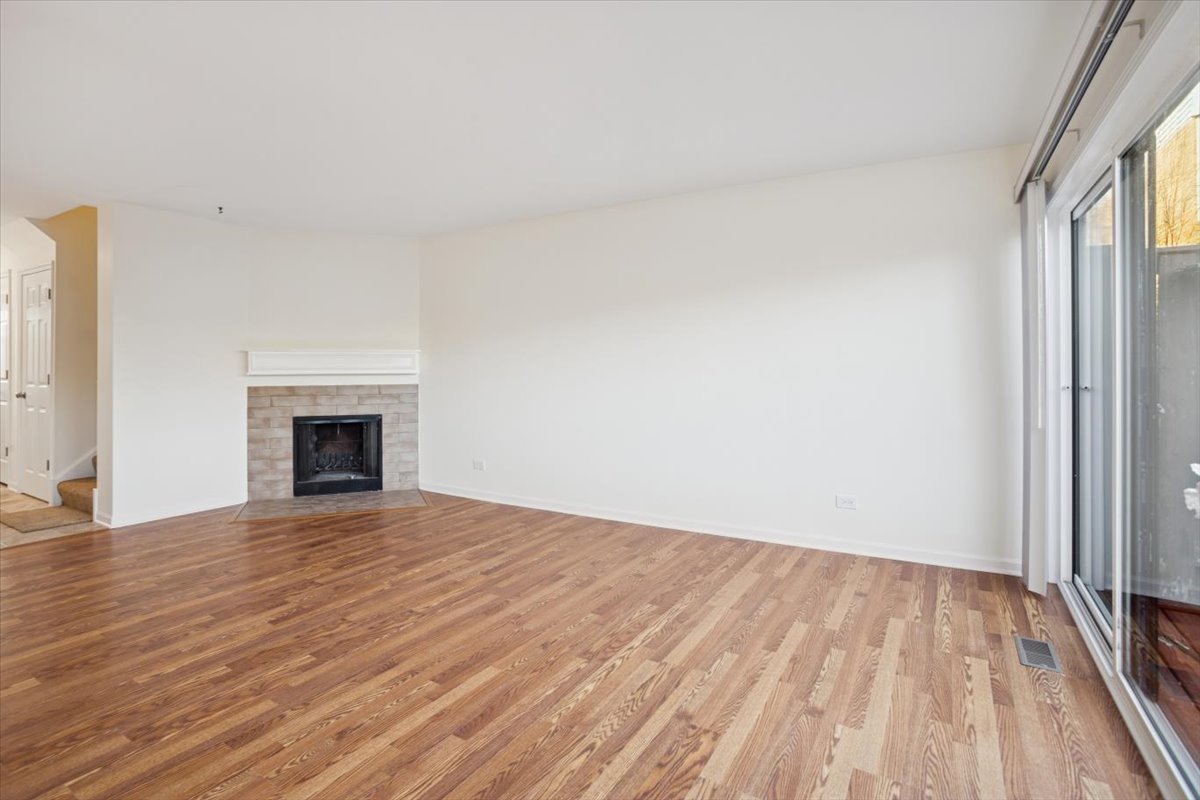 368 Willow Tree Court, Hoffman Estates, IL 60169