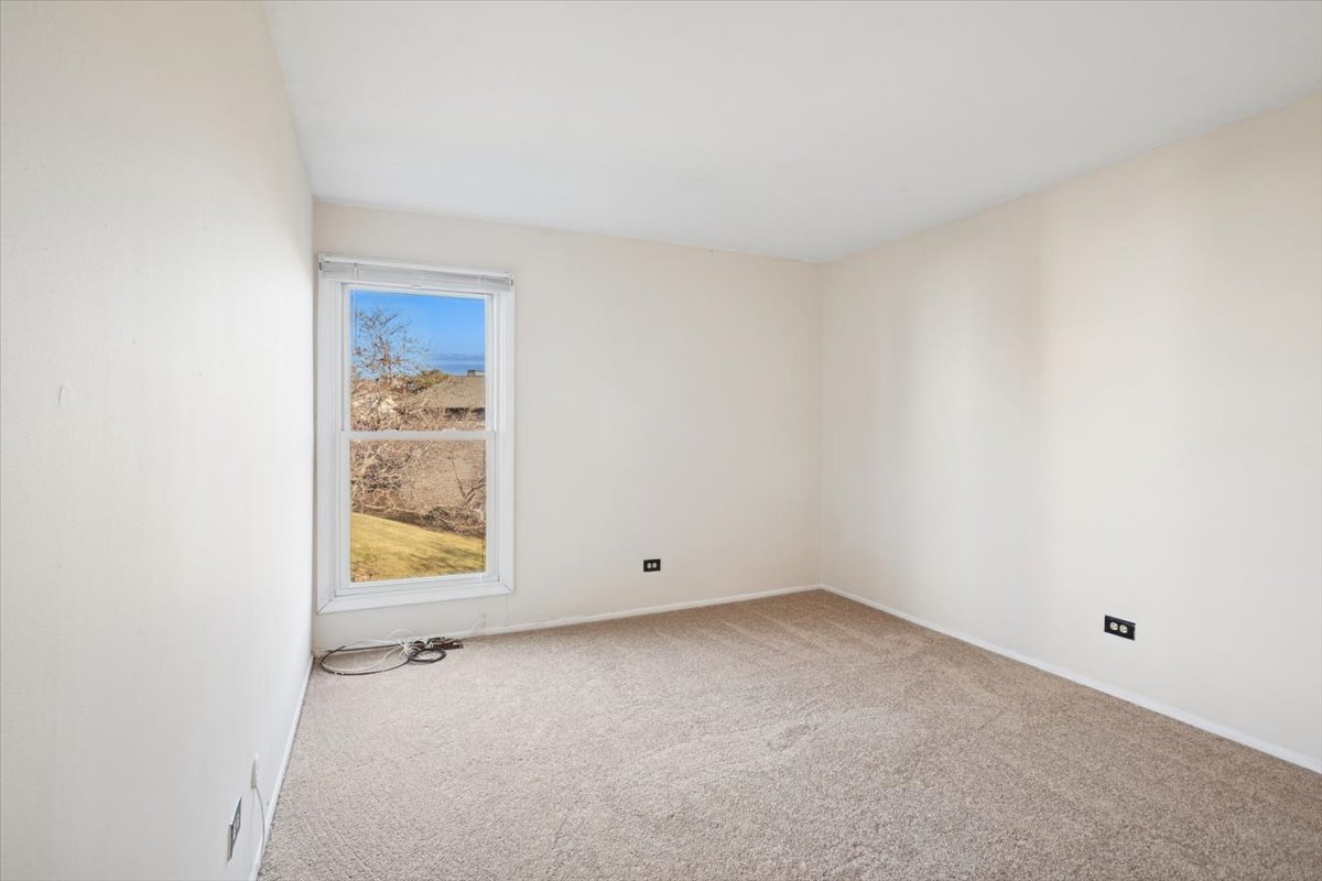 368 Willow Tree Court, Hoffman Estates, IL 60169